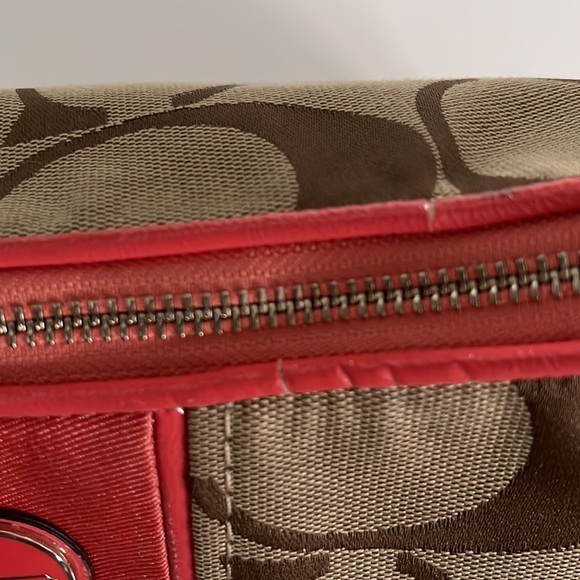 Coach Canvas and Coral double straps Handbag, great used condition. - Picture 7 of 8